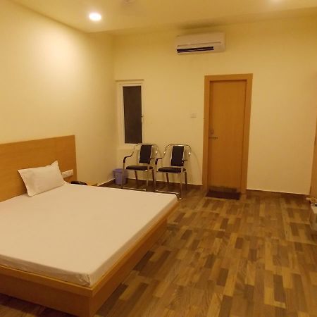 Nutan Hotel Balrampur Экстерьер фото